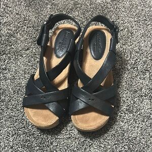 Bussola Black Sandals with Crisscross Straps
